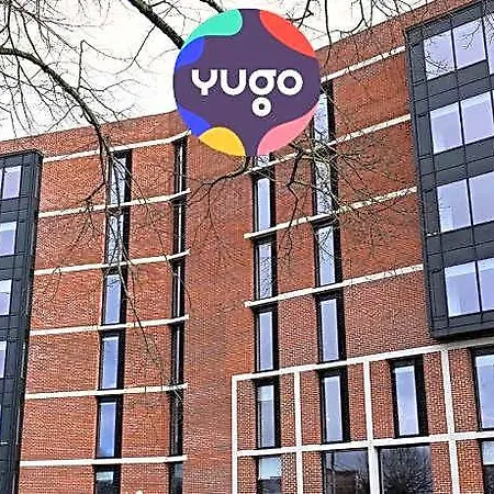 Yugo Lee Point Cork