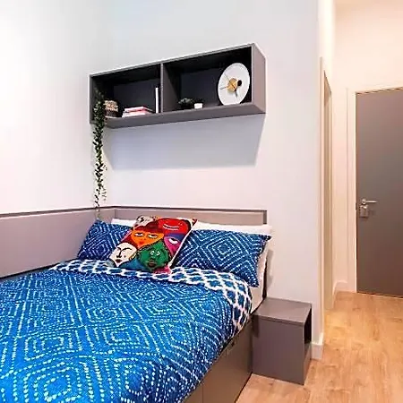 Yugo Lee Point Hotell 3*